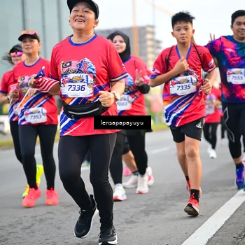 Runner Photo 6007255