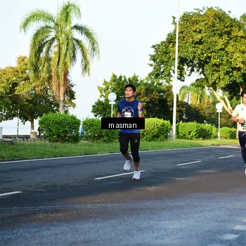 Runner Photo 6007257