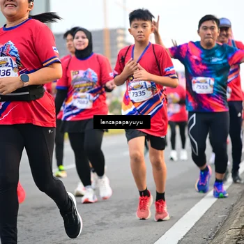 Runner Photo 6007273