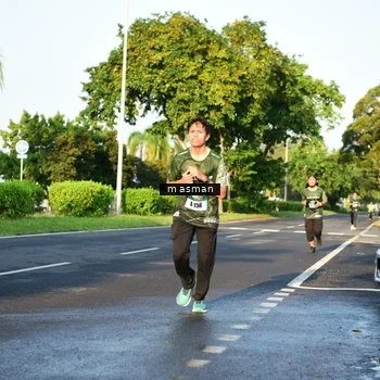 Runner Photo 6007288