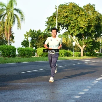 Runner Photo 6007293