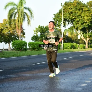 Runner Photo 6007307