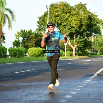 Runner Photo 6007334