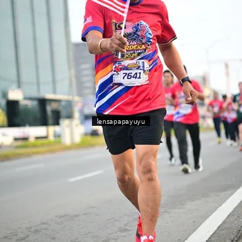 Runner Photo 6007338