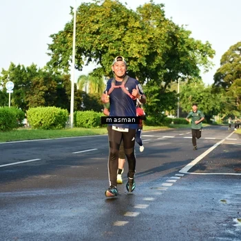 Runner Photo 6007339