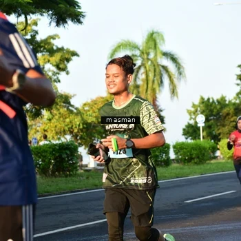 Runner Photo 6007352