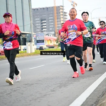 Runner Photo 6007356
