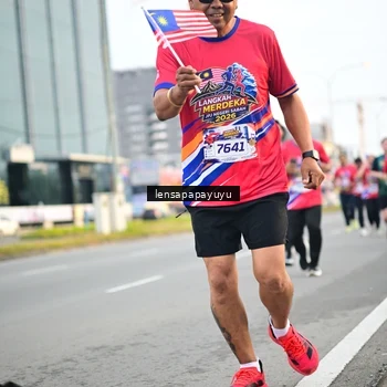 Runner Photo 6007362