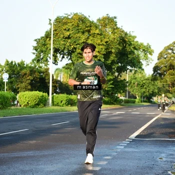 Runner Photo 6007369