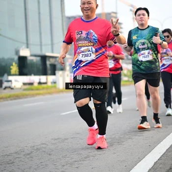 Runner Photo 6007375