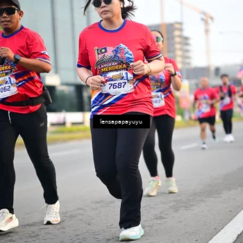 Runner Photo 6007388