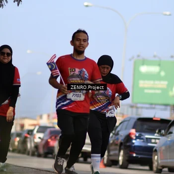 Runner Photo 6007398