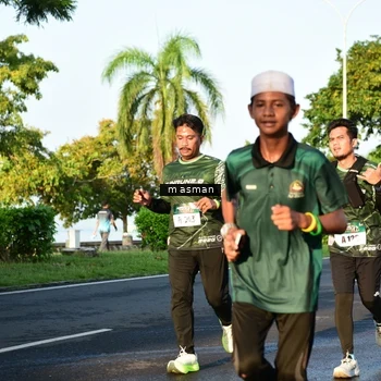 Runner Photo 6007407