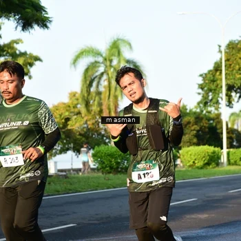 Runner Photo 6007409