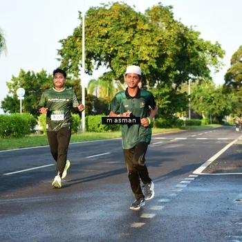 Runner Photo 6007412
