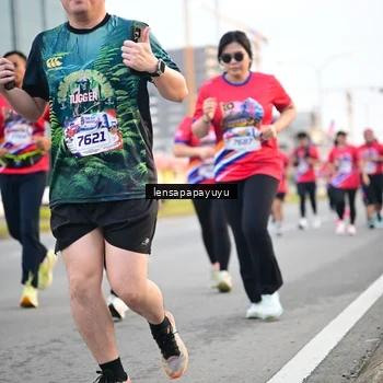 Runner Photo 6007418