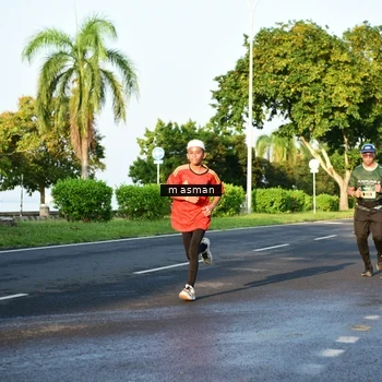 Runner Photo 6007419