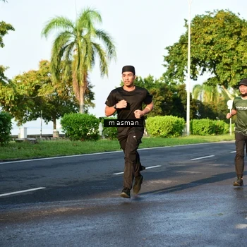 Runner Photo 6007433