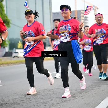 Runner Photo 6007436