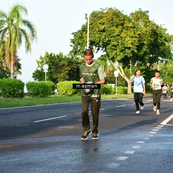 Runner Photo 6007440