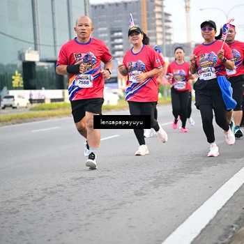Runner Photo 6007446