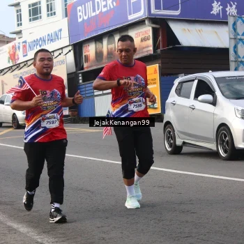 Runner Photo 6007461