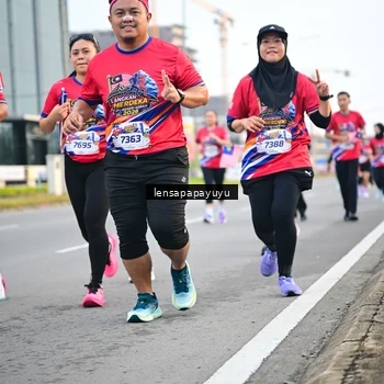 Runner Photo 6007467