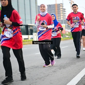 Runner Photo 6007468