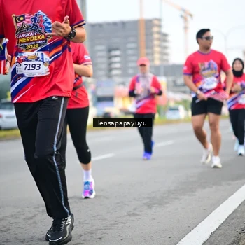 Runner Photo 6007474