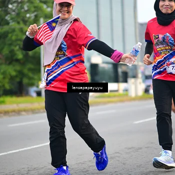 Runner Photo 6007497