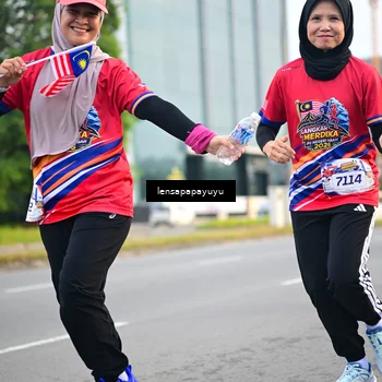 Runner Photo 6007501