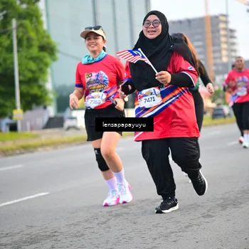 Runner Photo 6007504