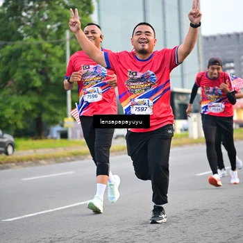 Runner Photo 6007518