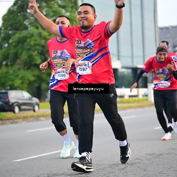 Runner Photo 6007529