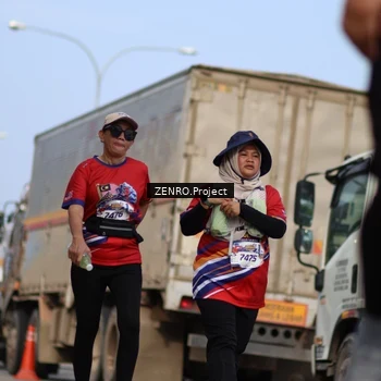 Runner Photo 6007533