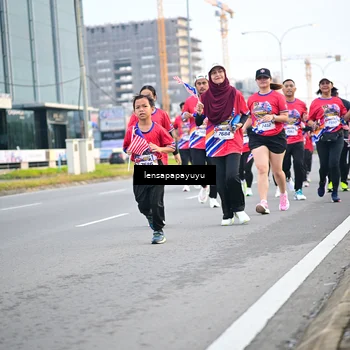Runner Photo 6007554