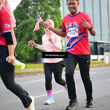 Runner Photo 6007555