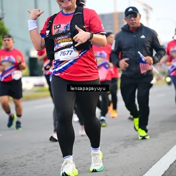 Runner Photo 6007591