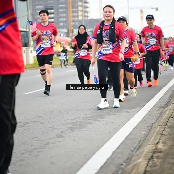 Runner Photo 6007623