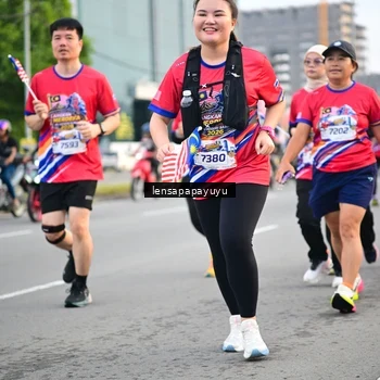 Runner Photo 6007631