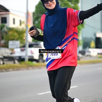 Runner Photo 6007643