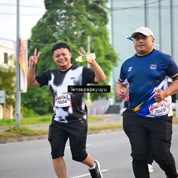 Runner Photo 6007649