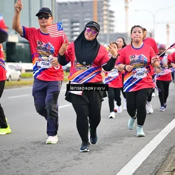Runner Photo 6007677