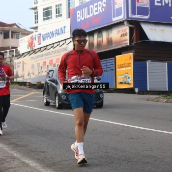 Runner Photo 6007683