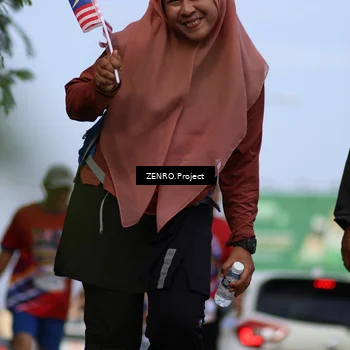 Runner Photo 6007684