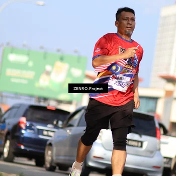 Runner Photo 6007691