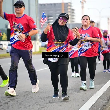 Runner Photo 6007692