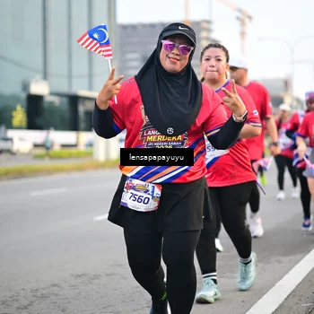 Runner Photo 6007693