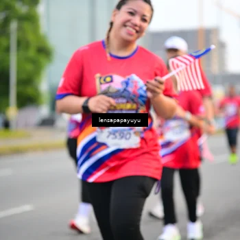 Runner Photo 6007700