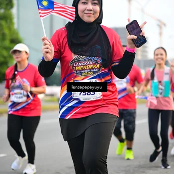Runner Photo 6007723